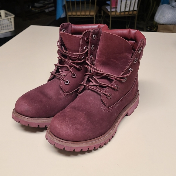 Timberland classic 6" boot size 6 1/2 - Picture 2 of 10